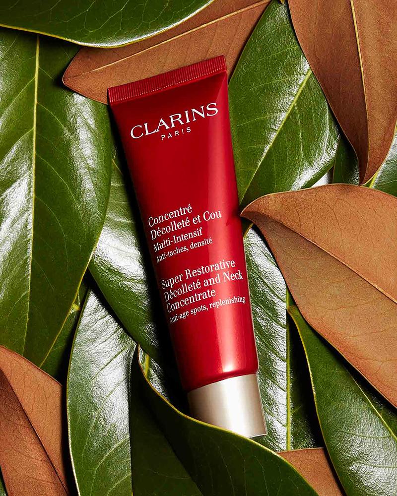 Super Restorative Décolleté And Neck Concentrate