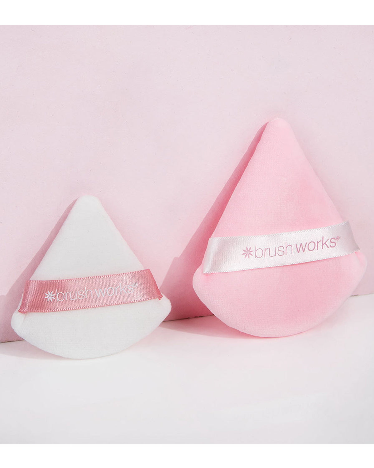 Brushworks Triangular Powder Puff Duo